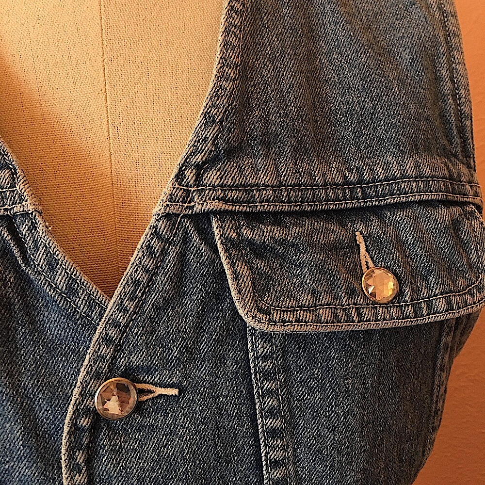 Vintage Liz wear rhinestone denim jean vest M - Picture 4 of 12